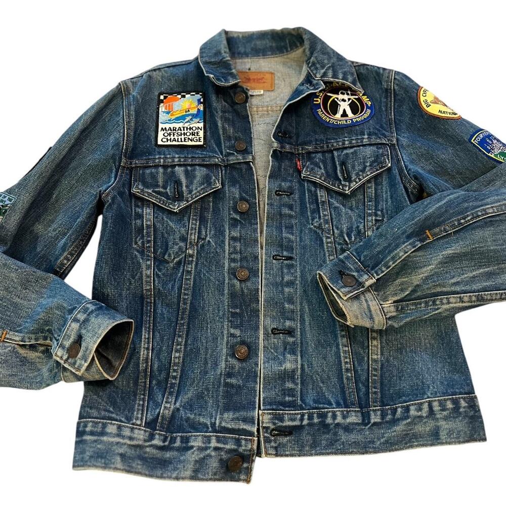 Vintage 1970s Levi’s Denim Button Up Jacket Type 3 With Nature Patches Size 38